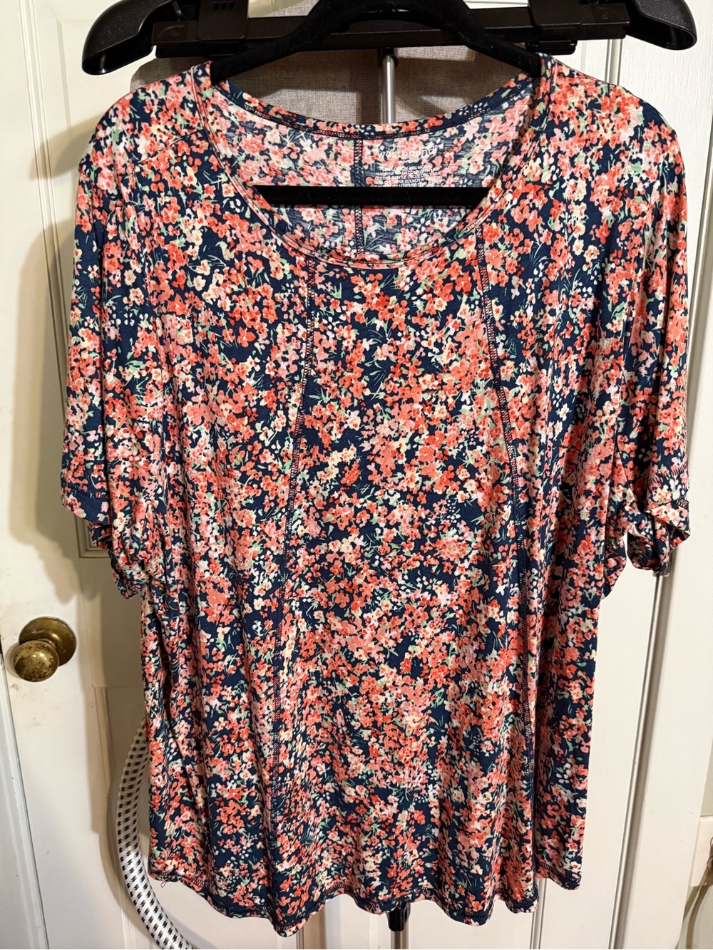 Westbound Floral Short-Sleeve Top in Navy, Pink & White 3X